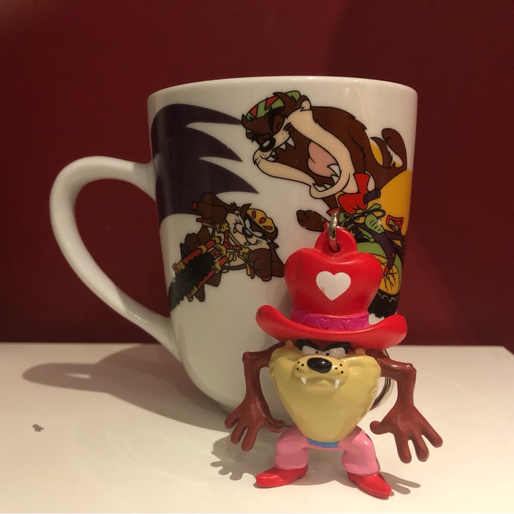 Looney Tunes Taz Mug and Keychain
